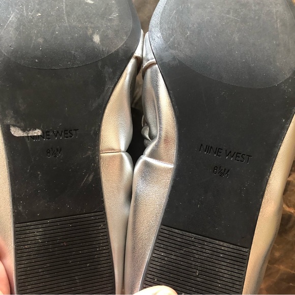 Nine West Metallic Silver Flats Slip-on Shoes NWOT - Picture 8 of 8